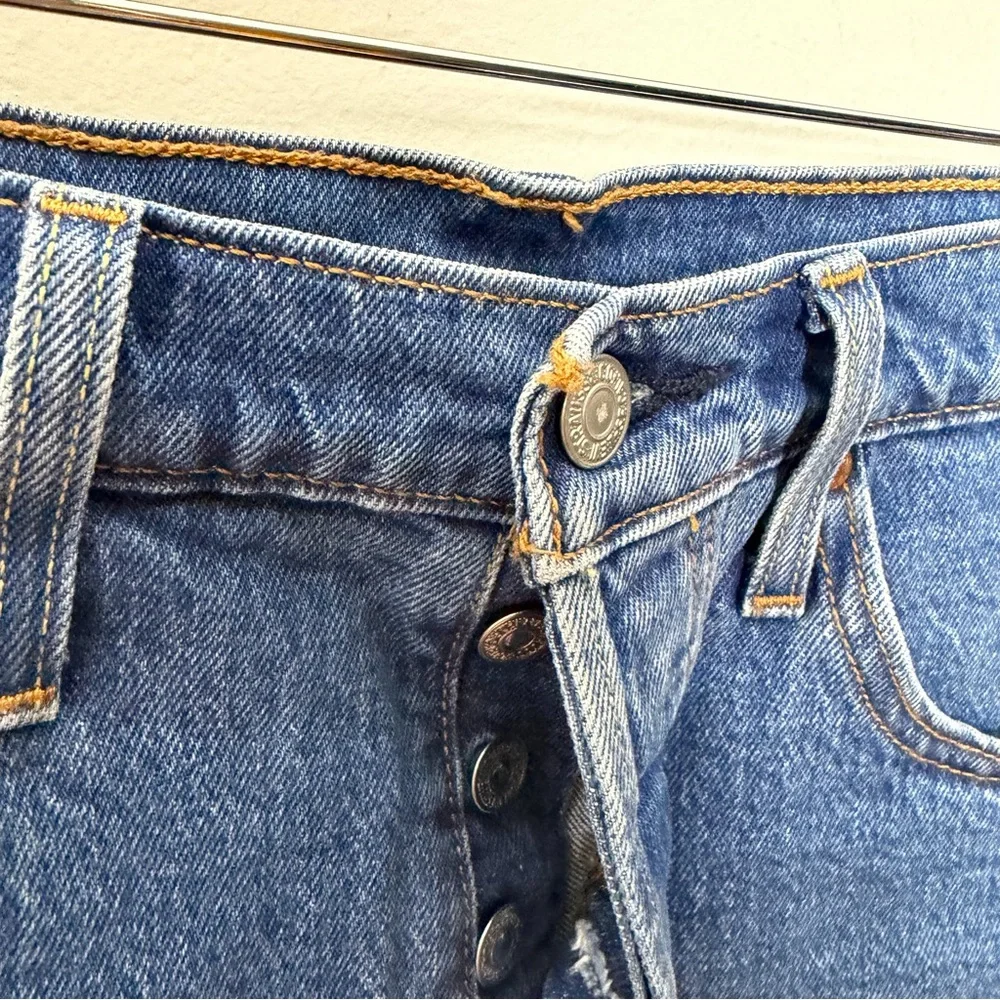 Levis 501 Denim Cut Off Jean Shorts Button Fly High Rise Size 25 *101